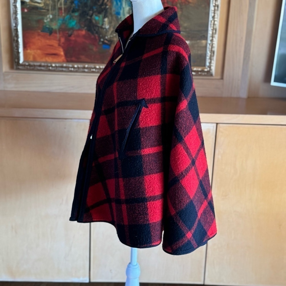 Vintage Mid Century Reversible Wool Plaid Ideal Cape - Picture 8 of 16